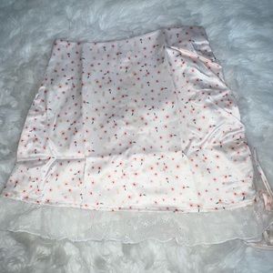 High wasted floral ruched skirt